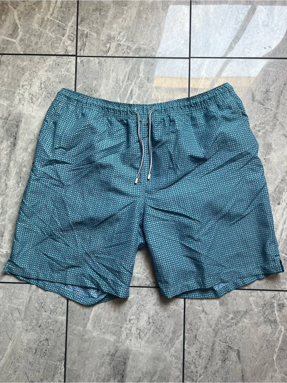 Peter Millar Mens Swim Trunks Board Shorts Blue Geometric Paisley Swimwear Sz XL